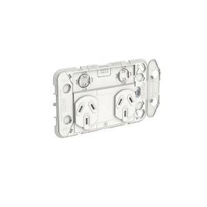 Grid socket sw horiz twin 10a 250v CLI3025G