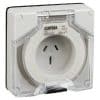 Outlet socket surface 3pin 15a l/e CLI56SO315LEGY