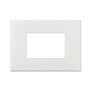 Legrand 575010 Arteor Coverplate, Square 3 Module Horizontal, Durable Polycarbonate, 127mm x 92mm x 7.7mm, Compatible with Arteor International Switch, White